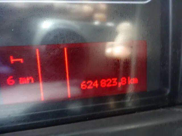 Renault Midlum 270 dxi - manual gearbox / steel suspension lames - Грузовик с закрытым кузовом: фото 5 Renault Midlum 270 dxi - manual gearbox / steel suspension lames - Грузовик с закрытым кузовом: фото 5