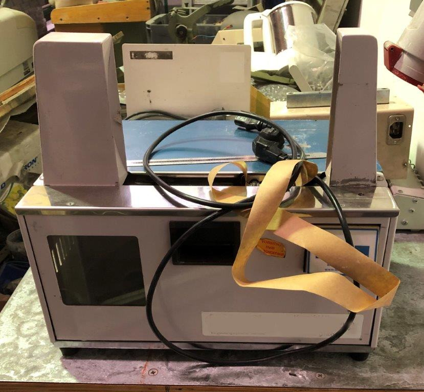 Automatic table banding machine COM 24-30 - Упаковочное оборудование: фото 1 Automatic table banding machine COM 24-30 - Упаковочное оборудование: фото 1