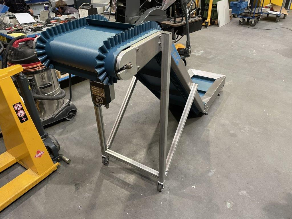 Chip conveyor Gerhard Busch KF 110 - Ленточный конвейер: фото 2 Chip conveyor Gerhard Busch KF 110 - Ленточный конвейер: фото 2