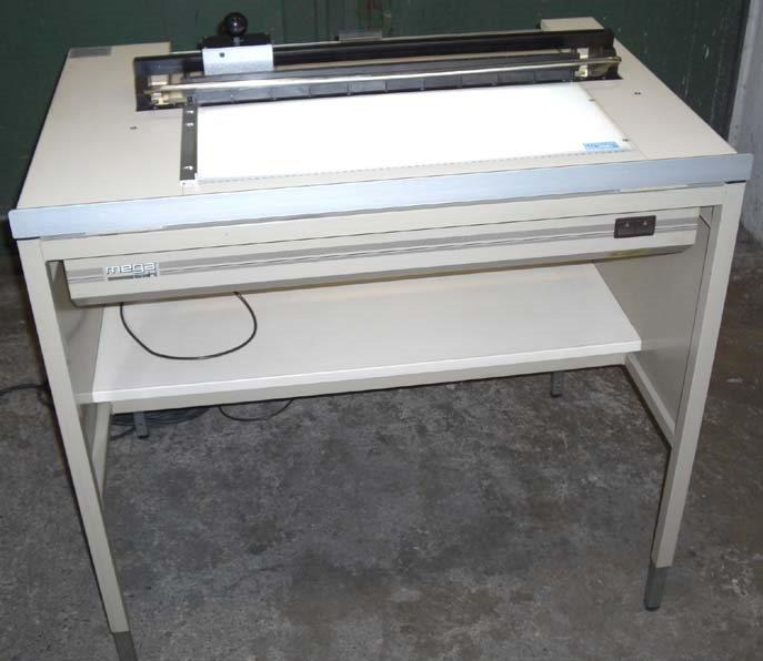 Mega steel cutter 699-2 on light table with waste box - Бумагорезательная машина: фото 4 Mega steel cutter 699-2 on light table with waste box - Бумагорезательная машина: фото 4