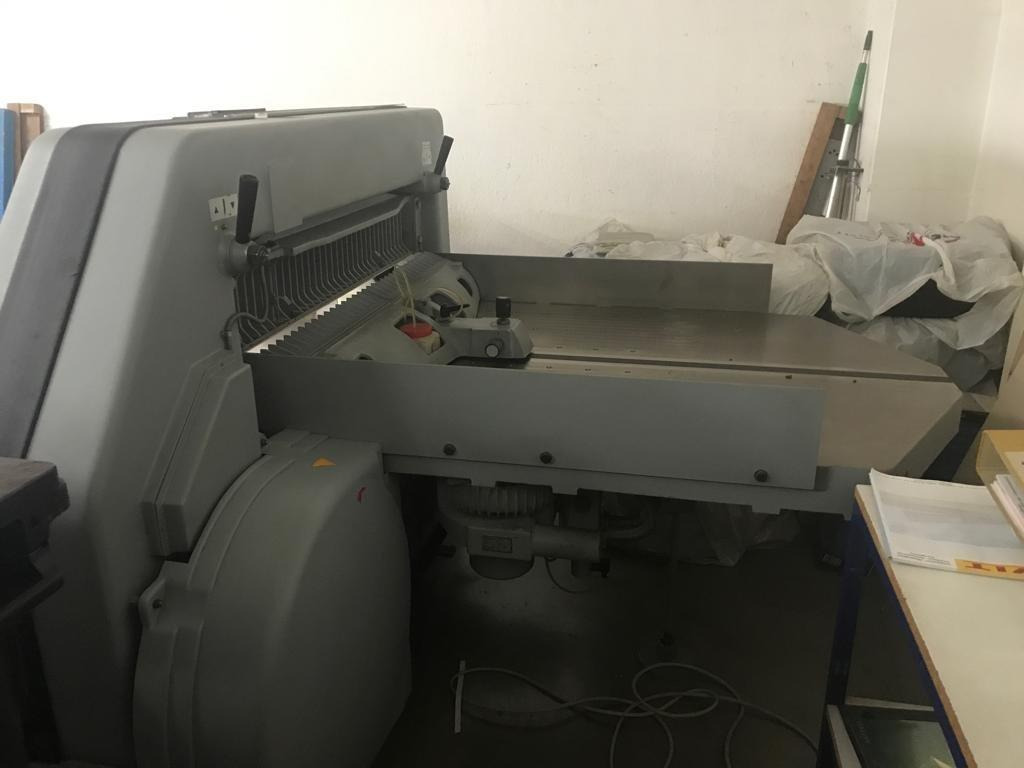 Schneider SENATOR cutting machine 115 MC - Бумагорезательная машина: фото 4 Schneider SENATOR cutting machine 115 MC - Бумагорезательная машина: фото 4