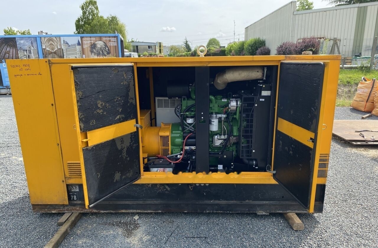 SDMO 80 kVa John Deere - Электрогенератор: фото 3 SDMO 80 kVa John Deere - Электрогенератор: фото 3