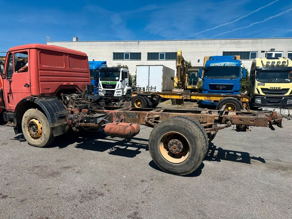 Mercedes-Benz 1626K Blatt/AP Achse V8 - Грузовик-шасси: фото 3 Mercedes-Benz 1626K Blatt/AP Achse V8 - Грузовик-шасси: фото 3