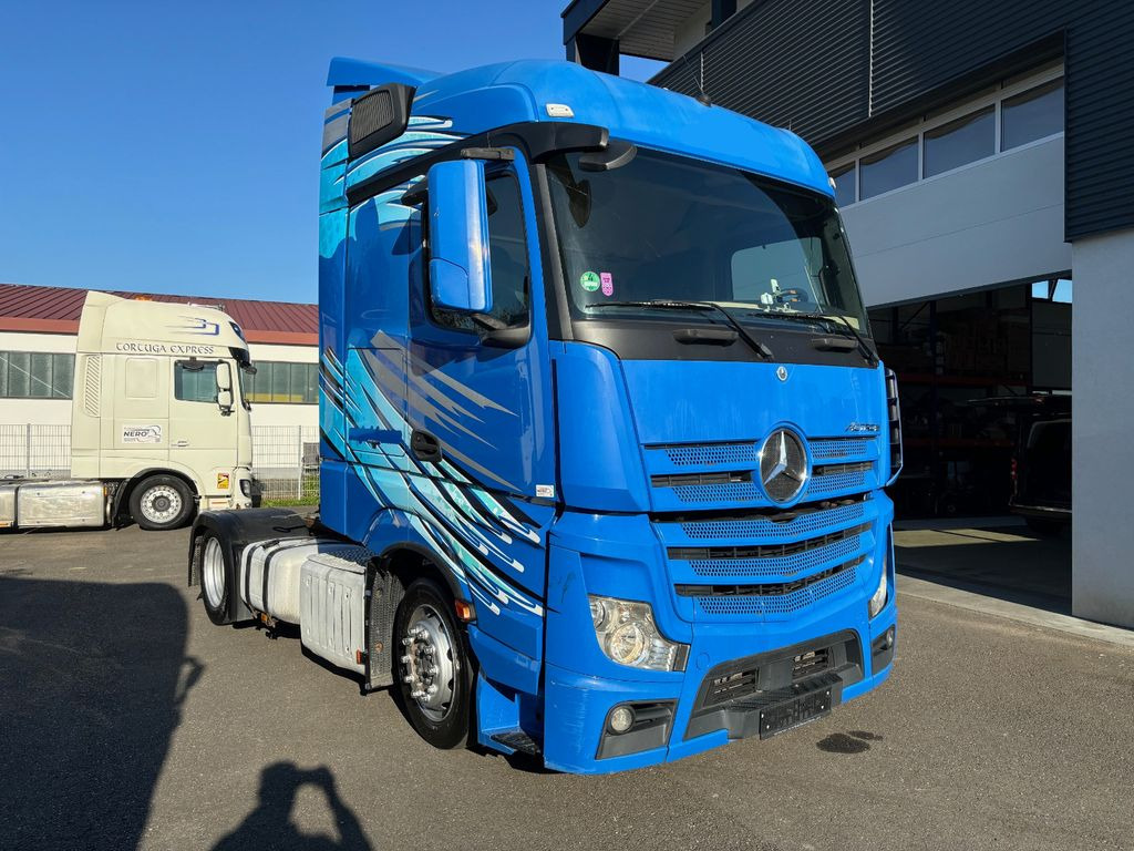 Mercedes-Benz 1836 - Тягач: фото 4 Mercedes-Benz 1836 - Тягач: фото 4