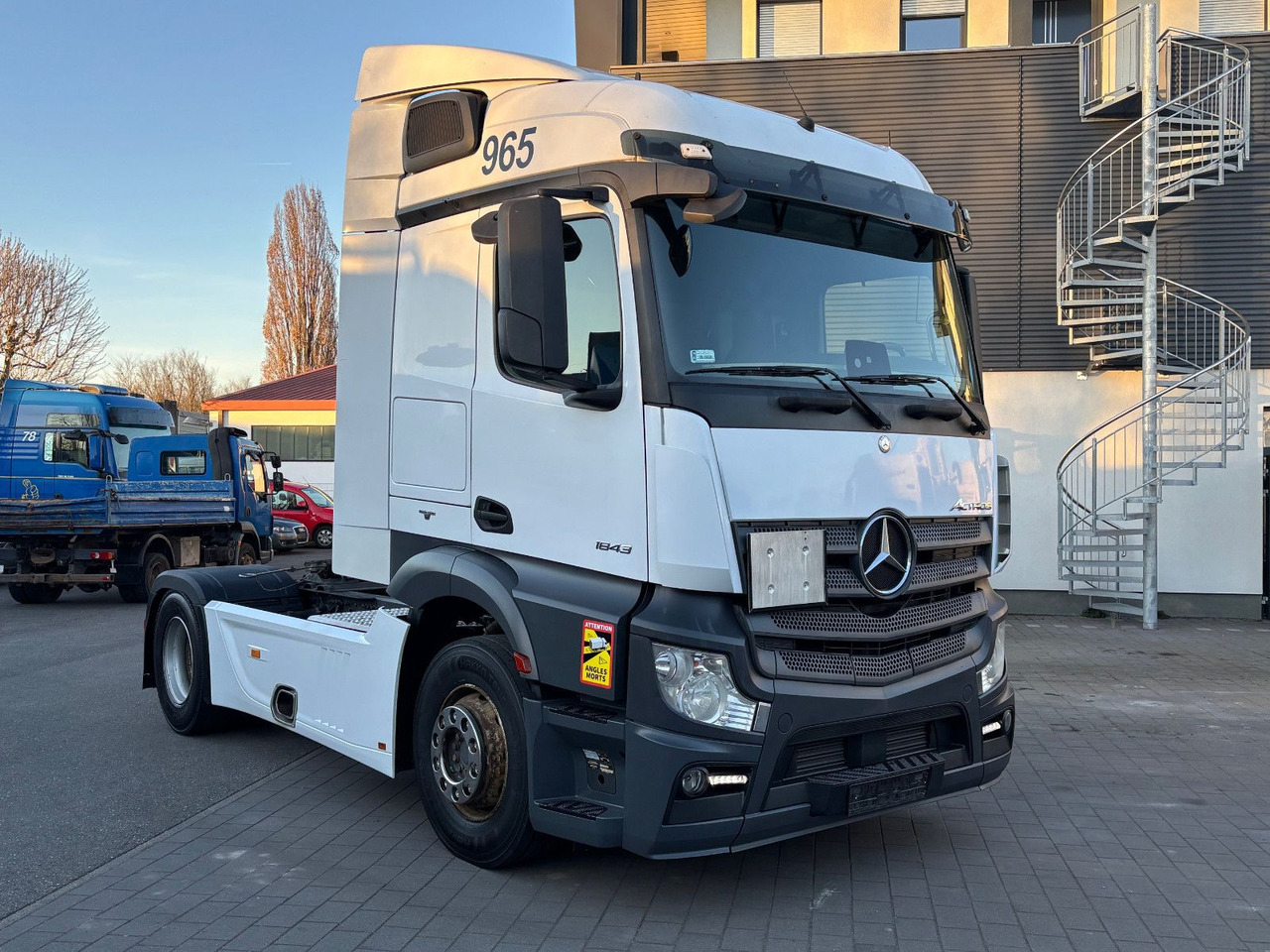 Mercedes-Benz Actros 1843 1845 - Тягач: фото 2 Mercedes-Benz Actros 1843 1845 - Тягач: фото 2