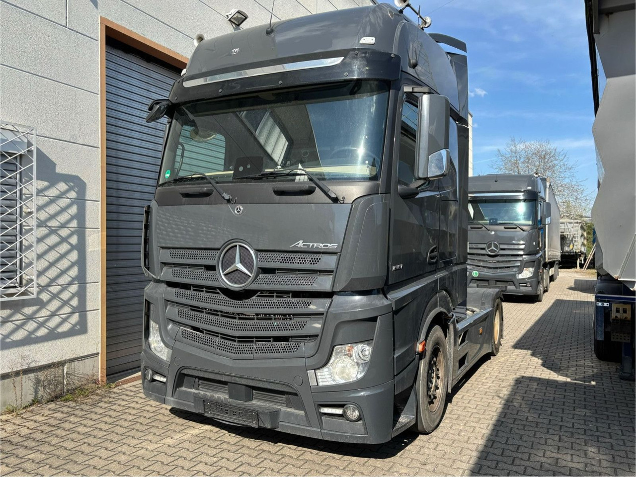 Mercedes-Benz Actros 1851 Retarder/Luft/Klima - Тягач: фото 1 Mercedes-Benz Actros 1851 Retarder/Luft/Klima - Тягач: фото 1