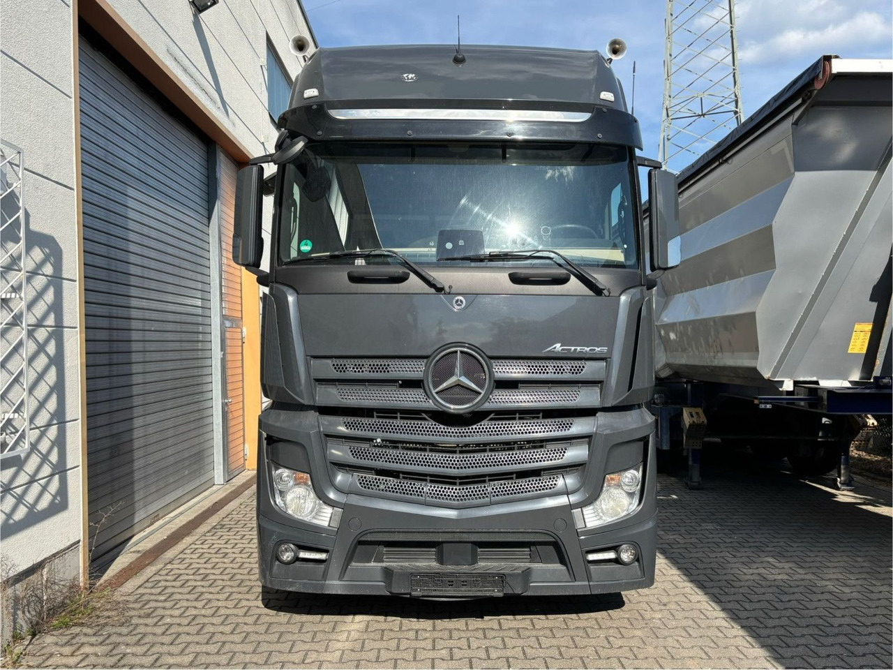 Mercedes-Benz Actros 1851 Retarder/Luft/Klima - Тягач: фото 2 Mercedes-Benz Actros 1851 Retarder/Luft/Klima - Тягач: фото 2