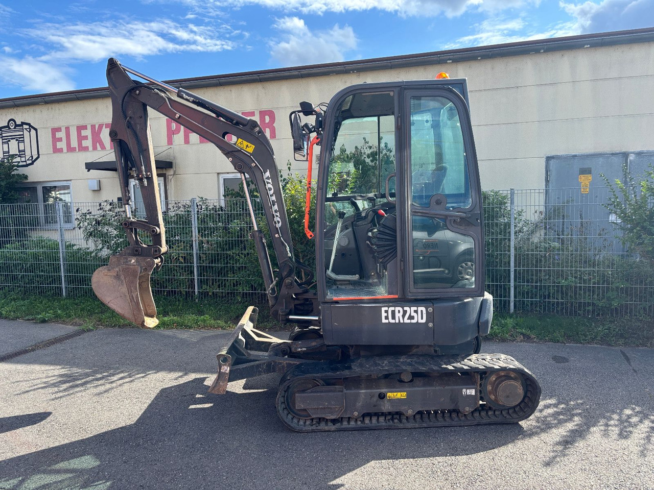 Volvo ECR 25 D - Мини-экскаватор: фото 1 Volvo ECR 25 D - Мини-экскаватор: фото 1