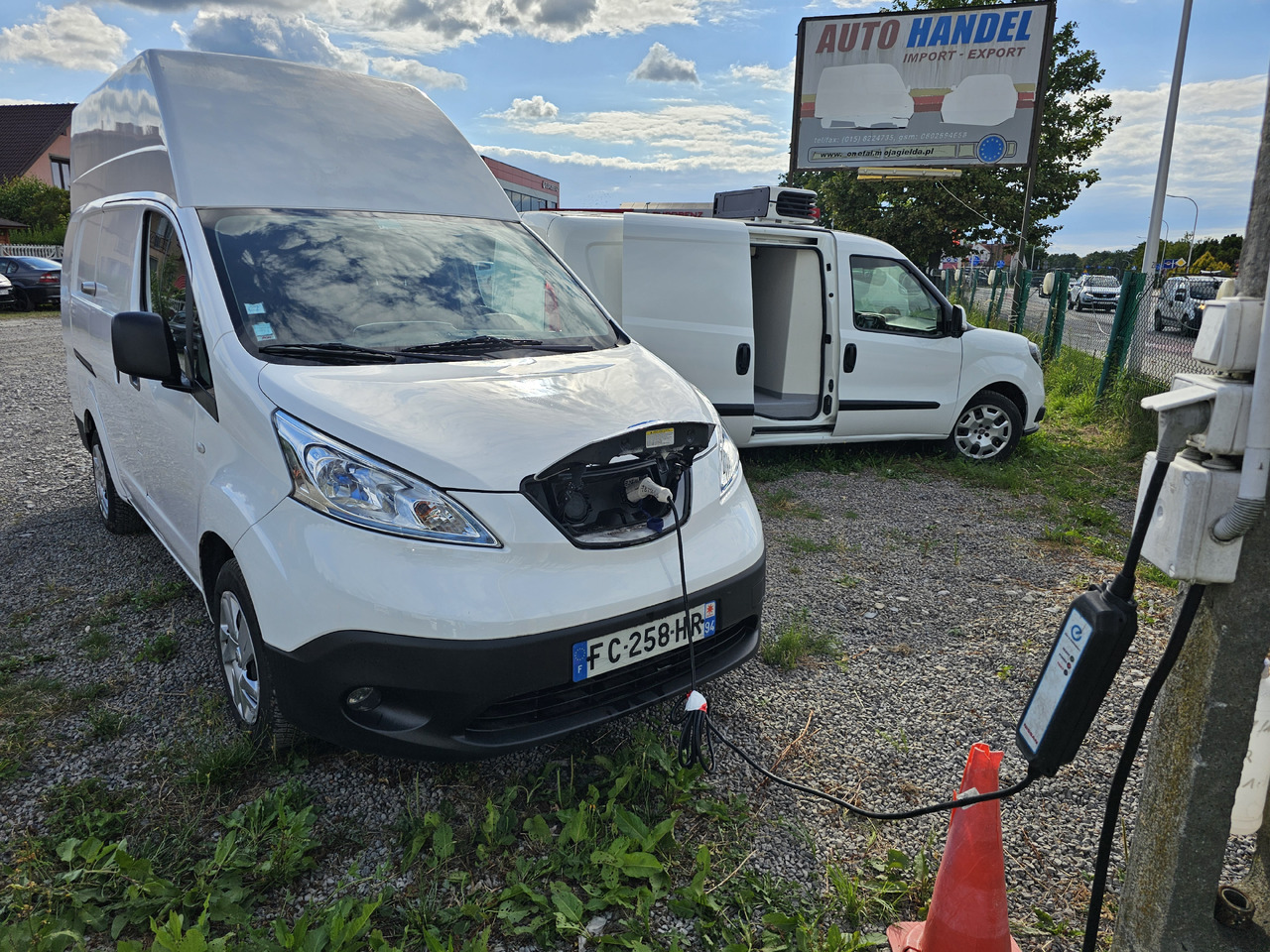 NISSAN E-NV200 ELEKTRYCZNY 40 KV 250 km klima KAMERA - Легковой фургон, Электрический фургон: фото 2 NISSAN E-NV200 ELEKTRYCZNY 40 KV 250 km klima KAMERA - Легковой фургон, Электрический фургон: фото 2