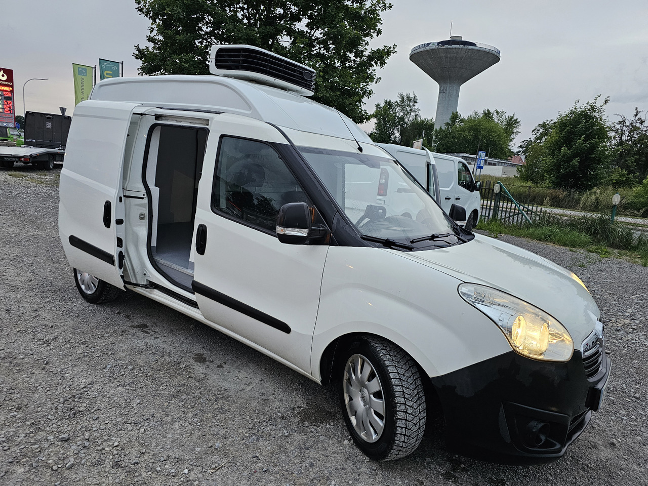 Малотоннажный рефрижератор Opel COMBO MAXI L2H2 1,6 tdi CHLODNIA CARRIER KLIMA EURO6 [ Copy ] [ Copy ]: фото 1
