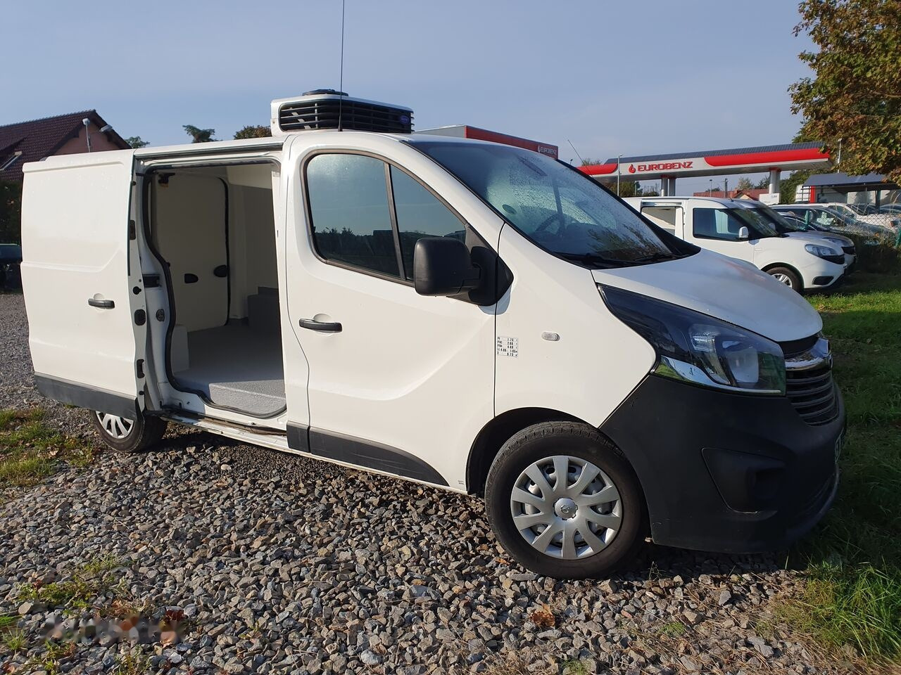 Opel VIVARO CHLODNIA CARRIER+230V KLIMA NAVI EURO6 - Малотоннажный рефрижератор: фото 1 Opel VIVARO CHLODNIA CARRIER+230V KLIMA NAVI EURO6 - Малотоннажный рефрижератор: фото 1