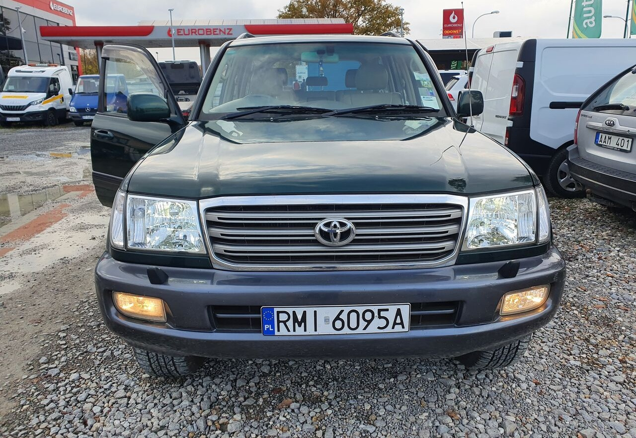 Toyota LAND CRUISER 100 4,2 TD KLIMA 7 OSOB - Легковой автомобиль: фото 3 Toyota LAND CRUISER 100 4,2 TD KLIMA 7 OSOB - Легковой автомобиль: фото 3