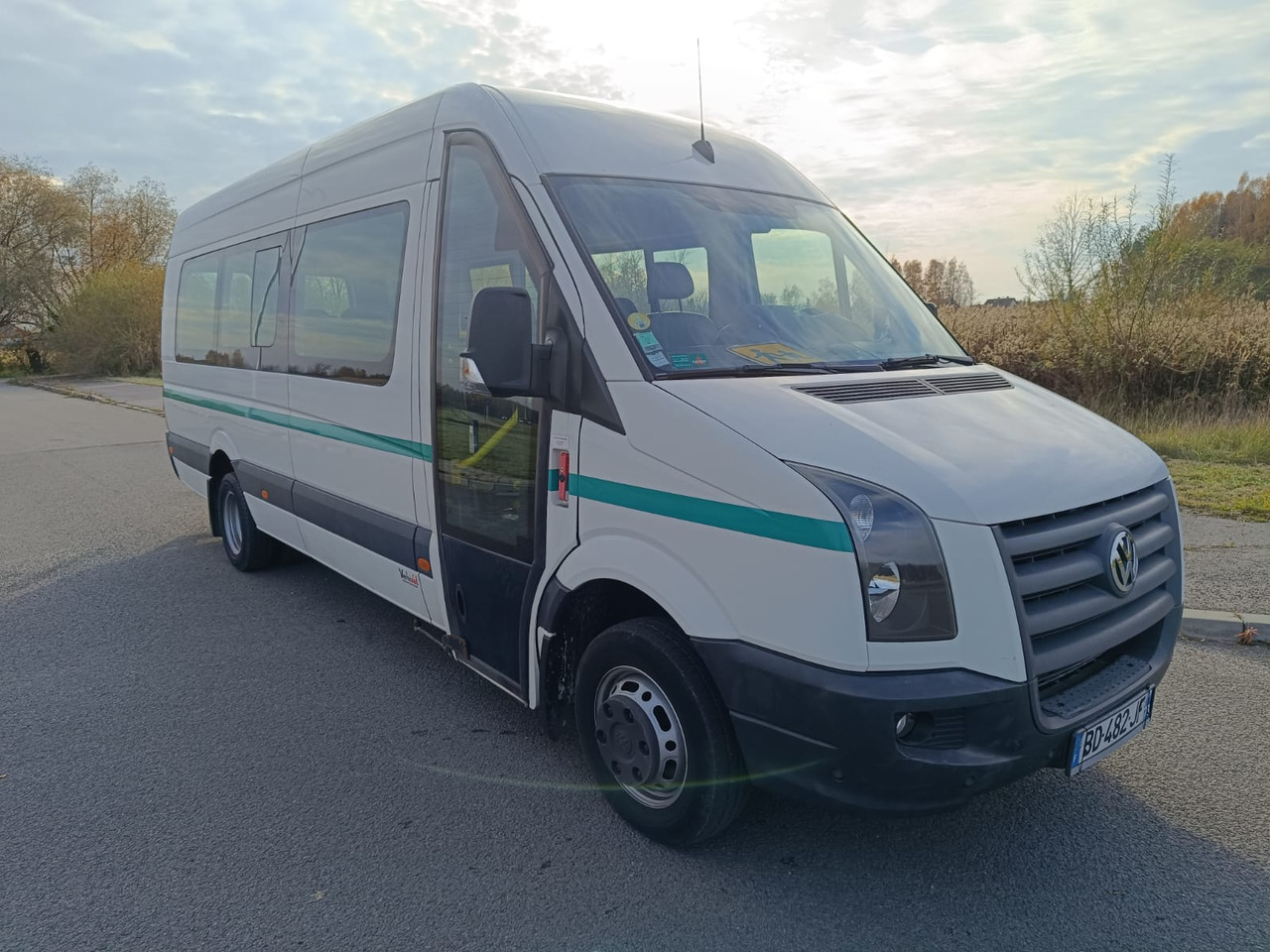 VOLKSWAGEN CRAFTER 23 OSOBY KLIMA WEBASTO KAMERA RETARDER HAK EURO5 - Туристический автобус: фото 1 VOLKSWAGEN CRAFTER 23 OSOBY KLIMA WEBASTO KAMERA RETARDER HAK EURO5 - Туристический автобус: фото 1