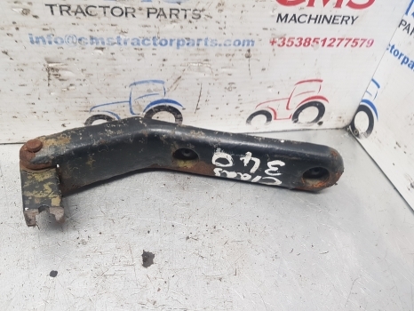Claas Axos 310, 320, 330, 340 Cab Door Hinge Lhs Bottom 117825548; 0011377560 - Дверь и запчасти для Тракторов: фото 2 Claas Axos 310, 320, 330, 340 Cab Door Hinge Lhs Bottom 117825548; 0011377560 - Дверь и запчасти для Тракторов: фото 2