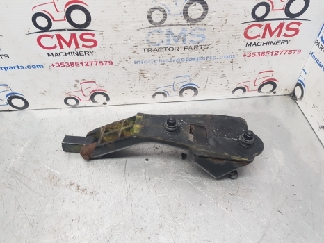 Claas Axos 310, 320, 330, 340 Parts Cab Door Hinge Lhs Top 0011377540; 11377540 - Дверь и запчасти для Тракторов: фото 4 Claas Axos 310, 320, 330, 340 Parts Cab Door Hinge Lhs Top 0011377540; 11377540 - Дверь и запчасти для Тракторов: фото 4