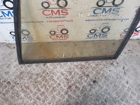 David Brown Case 90, 94 Series 1390, 1394 Upper Door Glass Left K303701 - Дверь и запчасти для Тракторов: фото 4 David Brown Case 90, 94 Series 1390, 1394 Upper Door Glass Left K303701 - Дверь и запчасти для Тракторов: фото 4