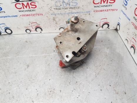 Ford 10, 600, Tw Ser 6610 Q Cab Wiper Motor D9nn17b571ab, D9nn17485ba, 83919603 - Щетка стеклоочистителя для Тракторов: фото 3 Ford 10, 600, Tw Ser 6610 Q Cab Wiper Motor D9nn17b571ab, D9nn17485ba, 83919603 - Щетка стеклоочистителя для Тракторов: фото 3