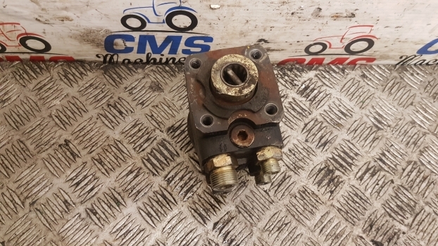 Ford 40 And Ts Series Orbital Unit F0nn3a244ba, 81863600 , Danfoss 150n1031 - Рулевое управление для Тракторов: фото 2 Ford 40 And Ts Series Orbital Unit F0nn3a244ba, 81863600 , Danfoss 150n1031 - Рулевое управление для Тракторов: фото 2