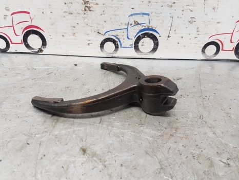 Ford 4630, 4830, 5030 30 Series Transmission Fork K3660029212, 83962492 - Трансмиссия для Тракторов: фото 4 Ford 4630, 4830, 5030 30 Series Transmission Fork K3660029212, 83962492 - Трансмиссия для Тракторов: фото 4