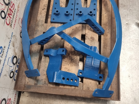 Ford 8210, Front Mudguard Bracket Kit Carraro E6nn16c199ba - Крыло: фото 4 Ford 8210, Front Mudguard Bracket Kit Carraro E6nn16c199ba - Крыло: фото 4
