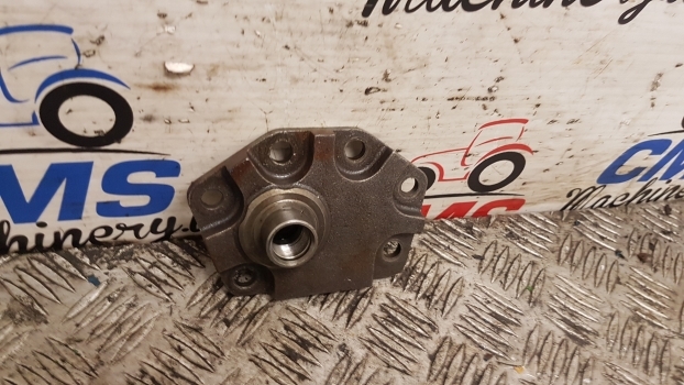 Ford 8340, 6640, 5640, 7740, 7840, 8240 Hydraulic Pump Plate - Гидравлический насос для Тракторов: фото 2 Ford 8340, 6640, 5640, 7740, 7840, 8240 Hydraulic Pump Plate - Гидравлический насос для Тракторов: фото 2