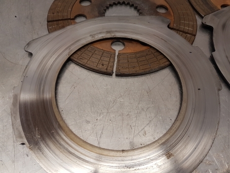 Ford 8430 10, 600, 40,ts Series, Brake Discs Kit E9nn2a097ba, E9nn2n315cb - Тормозной диск для Тракторов: фото 2 Ford 8430 10, 600, 40,ts Series, Brake Discs Kit E9nn2a097ba, E9nn2n315cb - Тормозной диск для Тракторов: фото 2