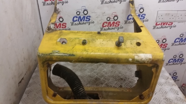 Ford Digger 555 Dashboard Plastic Panel. Check The Photos. - Приборная панель для Экскаваторов-погрузчиков: фото 2 Ford Digger 555 Dashboard Plastic Panel. Check The Photos. - Приборная панель для Экскаваторов-погрузчиков: фото 2