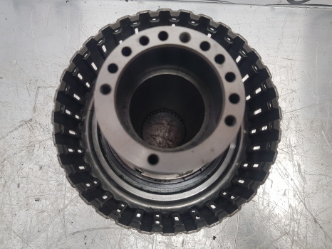 Ford New Holland 40 And Ts Series, 8240 Rear Clutch Housing, 82036853, 82016096 - Сцепление и запчасти для Сельскохозяйственной техники: фото 5 Ford New Holland 40 And Ts Series, 8240 Rear Clutch Housing, 82036853, 82016096 - Сцепление и запчасти для Сельскохозяйственной техники: фото 5