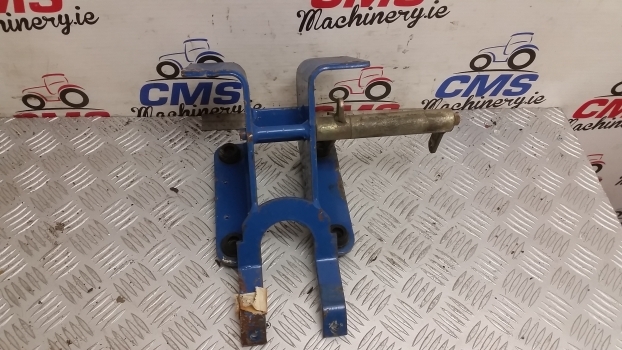 Ford New Holland Wheel Steering Support D5nn3b718b D8nn3b718ba - Рулевое управление для Тракторов: фото 1 Ford New Holland Wheel Steering Support D5nn3b718b D8nn3b718ba - Рулевое управление для Тракторов: фото 1