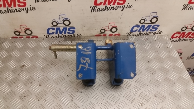 Ford New Holland Wheel Steering Support D5nn3b718b D8nn3b718ba - Рулевое управление для Тракторов: фото 2 Ford New Holland Wheel Steering Support D5nn3b718b D8nn3b718ba - Рулевое управление для Тракторов: фото 2