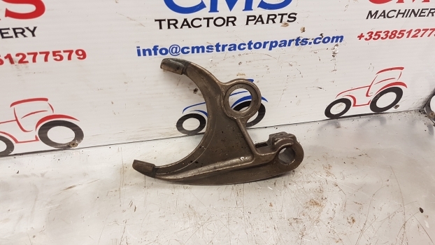 Ford Tw 20 Transmission Selector Fork D8nn7n362aa, C7nn7n362b - Трансмиссия для Тракторов: фото 1 Ford Tw 20 Transmission Selector Fork D8nn7n362aa, C7nn7n362b - Трансмиссия для Тракторов: фото 1