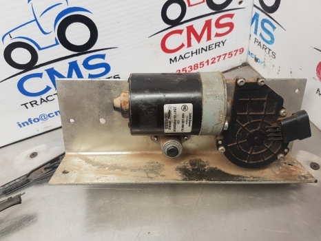 John Deere 6115m, 6m Series, Wipper Motor Assy Al215734, Al207086, Al153660 - Щетка стеклоочистителя для Тракторов: фото 2 John Deere 6115m, 6m Series, Wipper Motor Assy Al215734, Al207086, Al153660 - Щетка стеклоочистителя для Тракторов: фото 2
