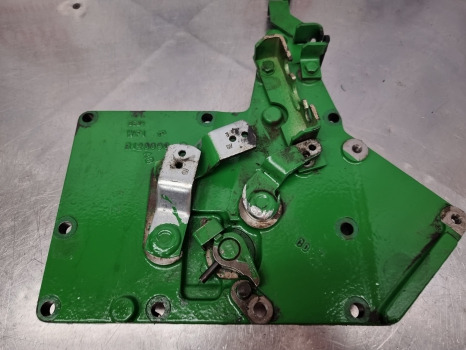 John Deere 6215r, 6195m, 6195r Transmission Shift Cover R120090, Re55844 - Коробка передач: фото 3 John Deere 6215r, 6195m, 6195r Transmission Shift Cover R120090, Re55844 - Коробка передач: фото 3
