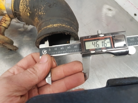 John Deere 7530, 7730, 6630, 6530 Thermostat Tube R504754, Re516026 - Термостат для Тракторов: фото 3 John Deere 7530, 7730, 6630, 6530 Thermostat Tube R504754, Re516026 - Термостат для Тракторов: фото 3