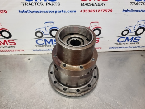 John Deere 7700, 4050, Front Axle Differential Complete R83149, Re61239, R83148 - Передняя ось: фото 2 John Deere 7700, 4050, Front Axle Differential Complete R83149, Re61239, R83148 - Передняя ось: фото 2