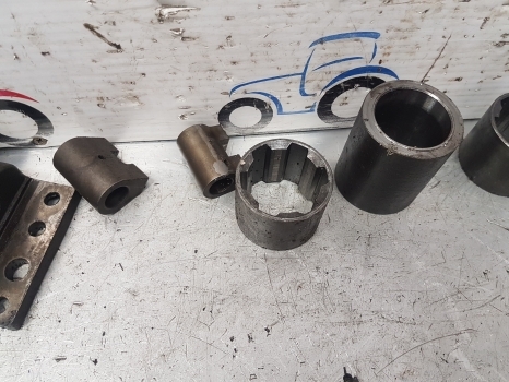 Landini Vision 80, 85, 90, 95, 100, 105 Transmission Assorted Parts 3649775 - Трансмиссия для Тракторов: фото 3 Landini Vision 80, 85, 90, 95, 100, 105 Transmission Assorted Parts 3649775 - Трансмиссия для Тракторов: фото 3