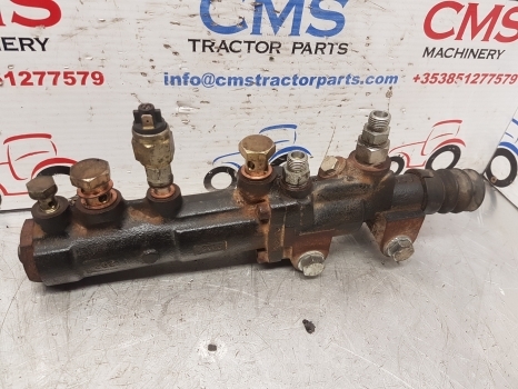 Manitou Mrt 2540 Brake Master Cylinder Pump 740150 - Детали тормозной системы для Телескопических погрузчиков: фото 2 Manitou Mrt 2540 Brake Master Cylinder Pump 740150 - Детали тормозной системы для Телескопических погрузчиков: фото 2