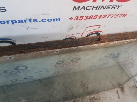 Massey Ferguson 50b Cab Rear Window Glass Mf50b - Стекло и запчасти для Тракторов: фото 3 Massey Ferguson 50b Cab Rear Window Glass Mf50b - Стекло и запчасти для Тракторов: фото 3