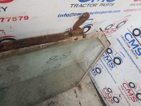 Massey Ferguson 50b Cab Rear Window Glass Mf50b - Стекло и запчасти для Тракторов: фото 4 Massey Ferguson 50b Cab Rear Window Glass Mf50b - Стекло и запчасти для Тракторов: фото 4
