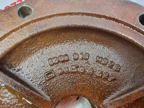 Massey Ferguson 6180, 3050, 3095 Bearing Housing Rh 3382015m2 - Задняя ось: фото 2 Massey Ferguson 6180, 3050, 3095 Bearing Housing Rh 3382015m2 - Задняя ось: фото 2