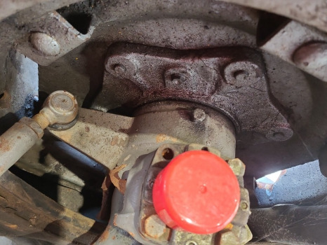 Ось и запчасти Massey Ferguson 690, 290, 275, 675 Fwd Front Axle Complete 3426235m1, 3426238r1: фото 1