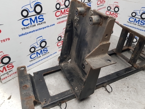 New Holland Case Puma 145, T7.200 Hood Support Assy 84337706, 84485123, 84268312 - Капот для Тракторов: фото 2 New Holland Case Puma 145, T7.200 Hood Support Assy 84337706, 84485123, 84268312 - Капот для Тракторов: фото 2
