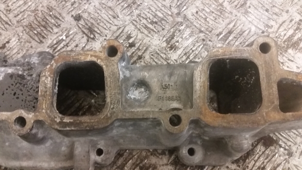 New Holland T5.100, T5.110, T5.120 Engine Air Intake Manifold Spacer 5801701355 - Впускной коллектор для Тракторов: фото 5 New Holland T5.100, T5.110, T5.120 Engine Air Intake Manifold Spacer 5801701355 - Впускной коллектор для Тракторов: фото 5