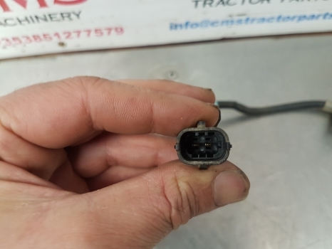 New Holland T5.95 Temperature Sender Sensor 47478866 - Сенсор для Тракторов: фото 5 New Holland T5.95 Temperature Sender Sensor 47478866 - Сенсор для Тракторов: фото 5