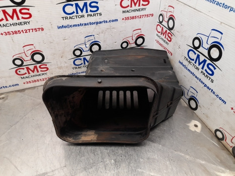 New Holland T7030, T7, Case Puma Air Intake Duct 87392872 - Система впуска: фото 3 New Holland T7030, T7, Case Puma Air Intake Duct 87392872 - Система впуска: фото 3
