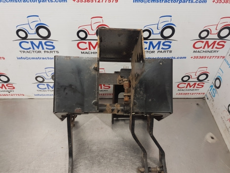 New Holland T7040, Tsa Brake, Clutch Pedal Kit 87547108, 87547109, 87566904 - Сцепление и запчасти для Сельскохозяйственной техники: фото 4 New Holland T7040, Tsa Brake, Clutch Pedal Kit 87547108, 87547109, 87566904 - Сцепление и запчасти для Сельскохозяйственной техники: фото 4