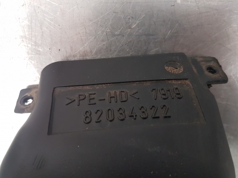 New Holland Ts115a, Ts100, Ts110, Case Maxxum, Mxu, Puma Air Duct Rhs 82034322 - Отопление/ Вентиляция для Тракторов: фото 3 New Holland Ts115a, Ts100, Ts110, Case Maxxum, Mxu, Puma Air Duct Rhs 82034322 - Отопление/ Вентиляция для Тракторов: фото 3