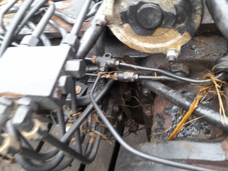 Детали тормозной системы Valtra 6100, 6200, 6300, 6400 Trailer Brake Valve V32436120: фото 8