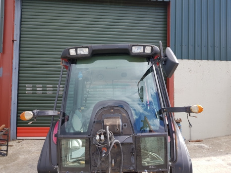 Valtra T.150 T150ch, T150c, Tc, Tch Series, Complete Cab V35971000, V36567500 - Кабина: фото 5 Valtra T.150 T150ch, T150c, Tc, Tch Series, Complete Cab V35971000, V36567500 - Кабина: фото 5