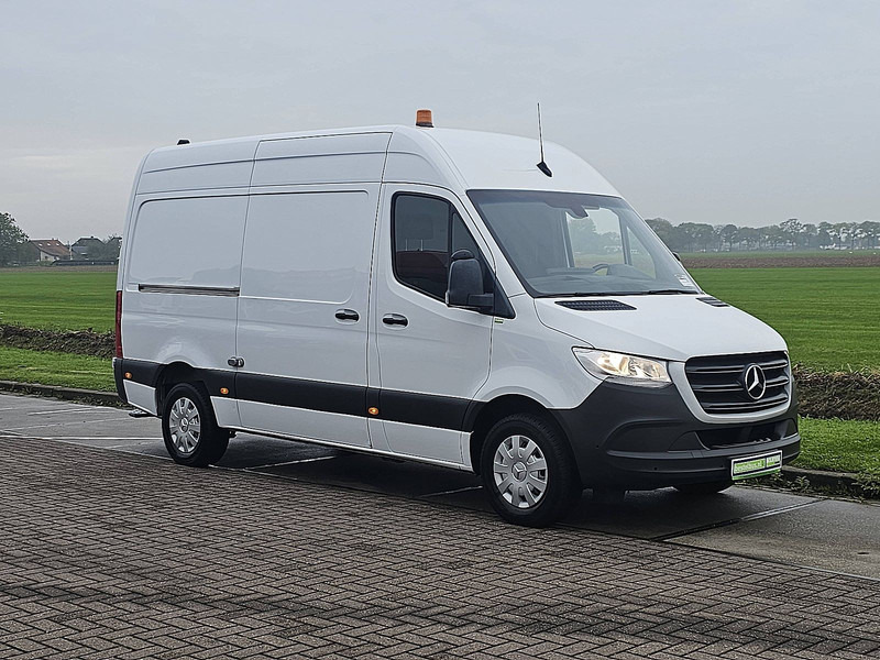 Mercedes-Benz Sprinter 317 ac automaat EURO6 - Цельнометаллический фургон: фото 4 Mercedes-Benz Sprinter 317 ac automaat EURO6 - Цельнометаллический фургон: фото 4